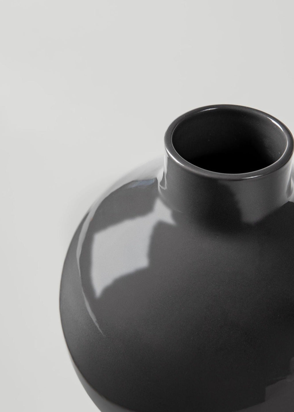 Small Round Ceramic Vase in Glossy Smoked Taupe - 8"